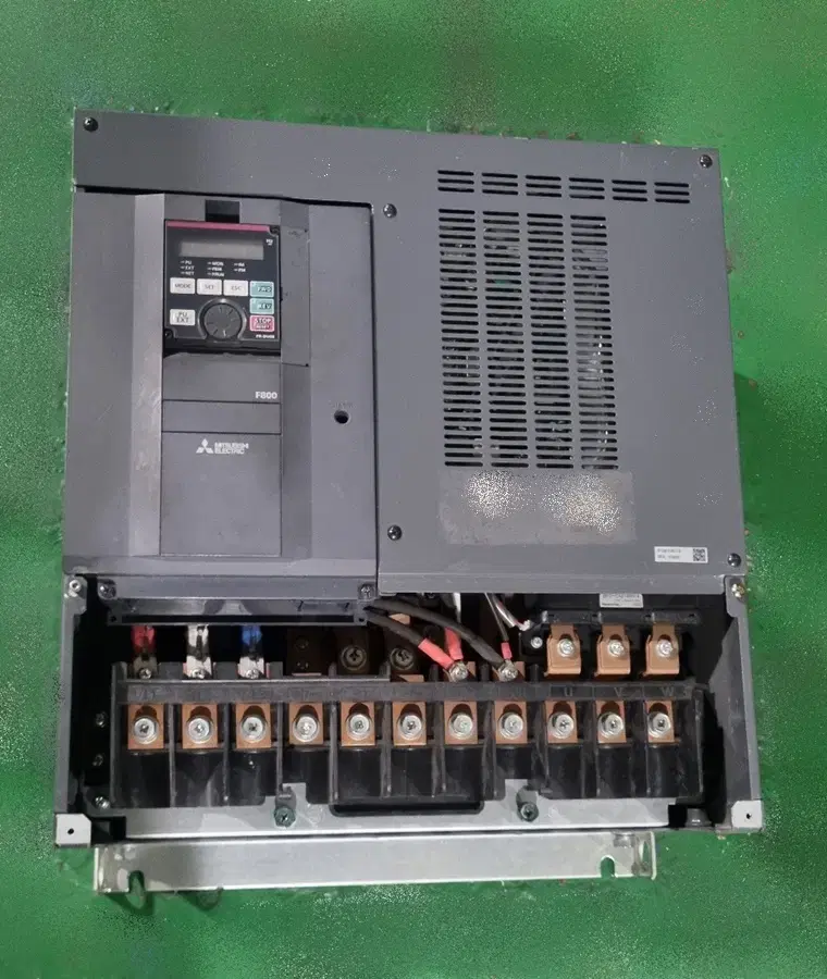 미쓰비시 FR-F840-01800-2-60 (75Kw) 100마력 인버터